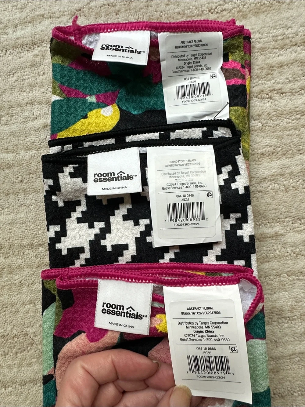 NWT Set of 3 Target Room Essentials Waffle Hand Towels 16” x 26”